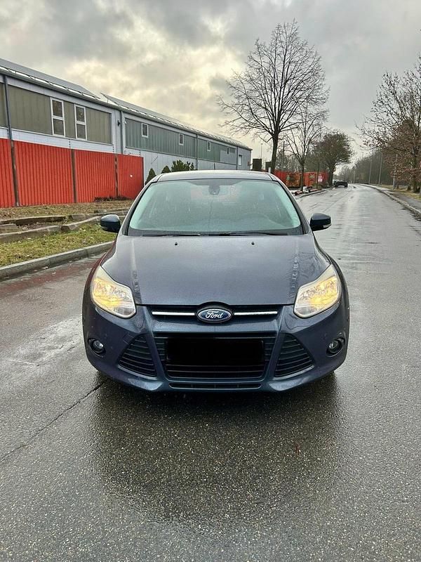 Gebraucht Ford Focus 150 PS (110 kW) 2014 Limousine