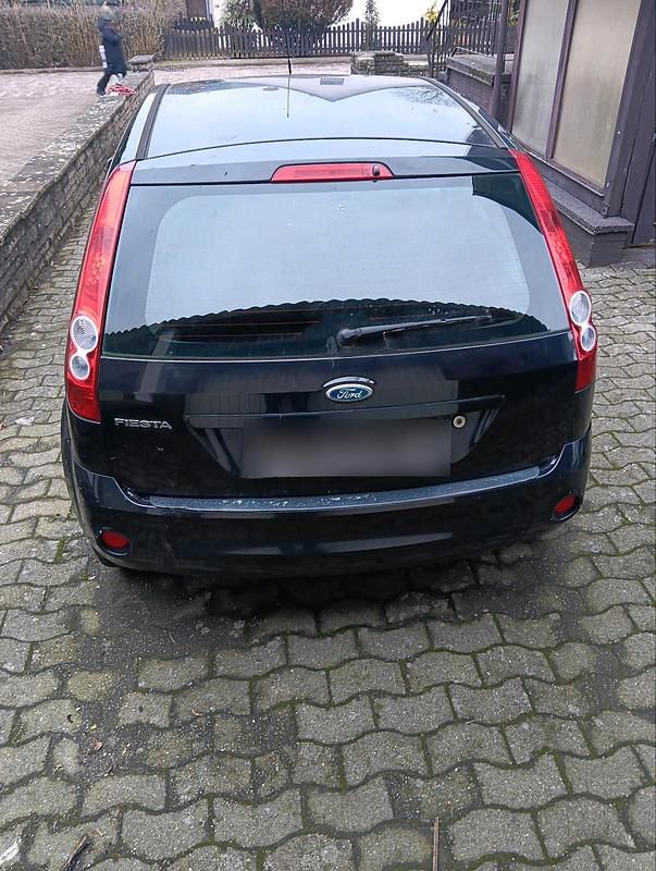 Gebraucht Ford Fiesta 68 PS (50 kW) 2008 Schwarz Kleinwagen