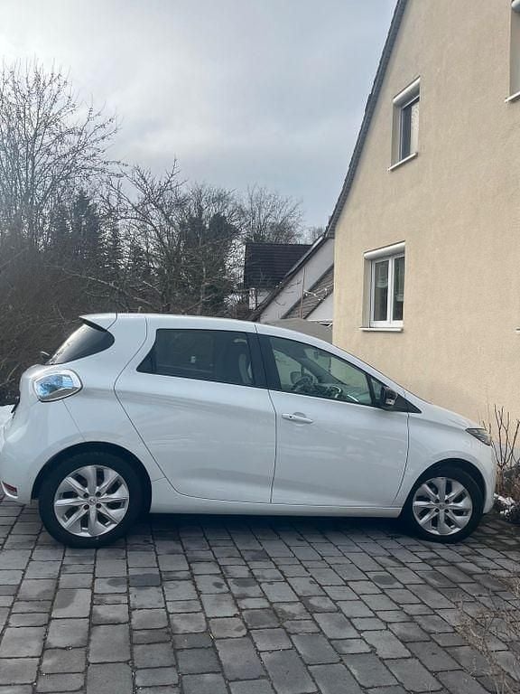 Gebraucht Renault Zoe Intens 64 kW (88 PS) 2016 Weiß Kleinwagen