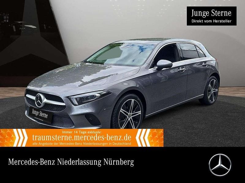 Grau Gebraucht 2022 Mercedes A250 Progressive Limousine | 27.890 € (Fairer Preis) - Bild 1/3