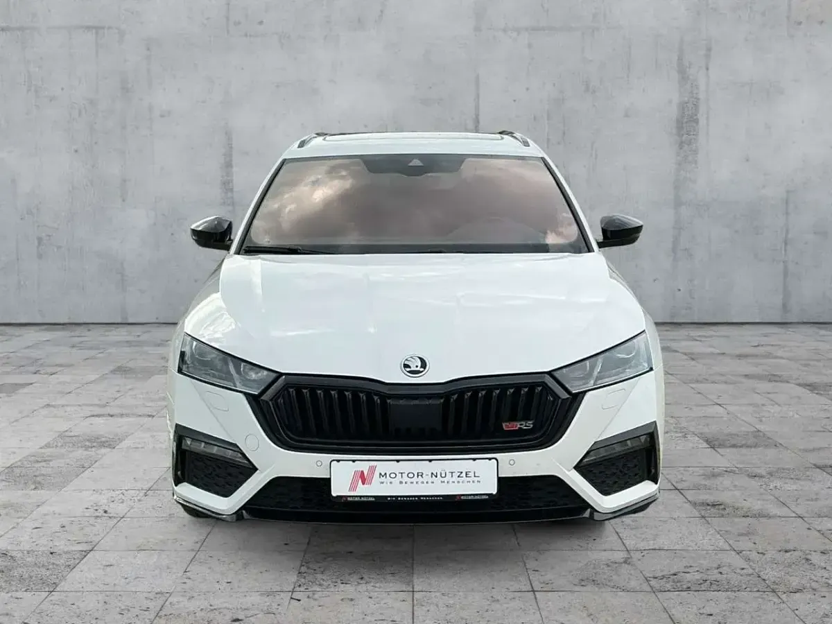 Gebraucht Skoda Octavia RS 200 PS (147 kW) 2023 Weiß Kombi