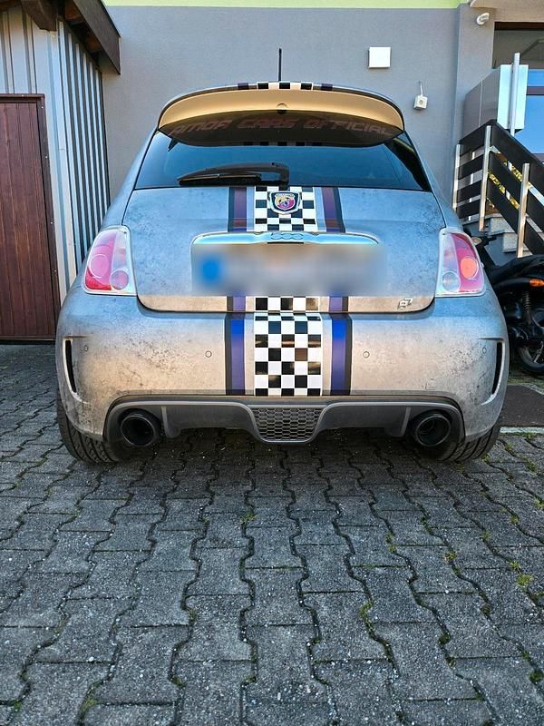 Weiß Gebraucht 2017 Fiat 124 Kleinwagen | 18.500 € - Bild 1/4