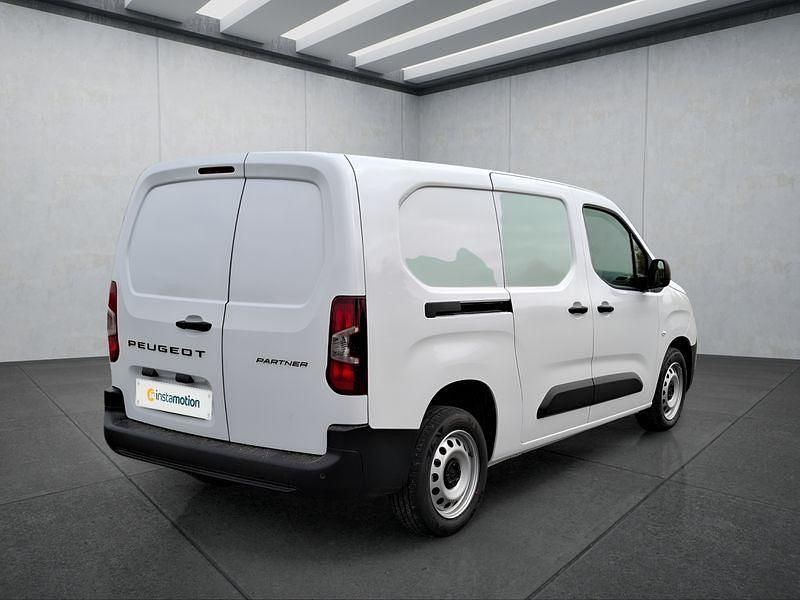 Neu Peugeot Partner 131 PS (96 kW) 2025 Weiß Van / Kleinbus