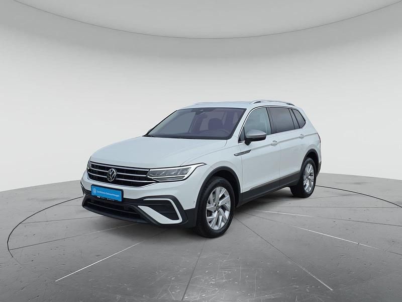 Weiß Gebraucht 2023 VW Tiguan Allspace Life SUV | 25.980 € (Guter Preis) - Bild 1/1