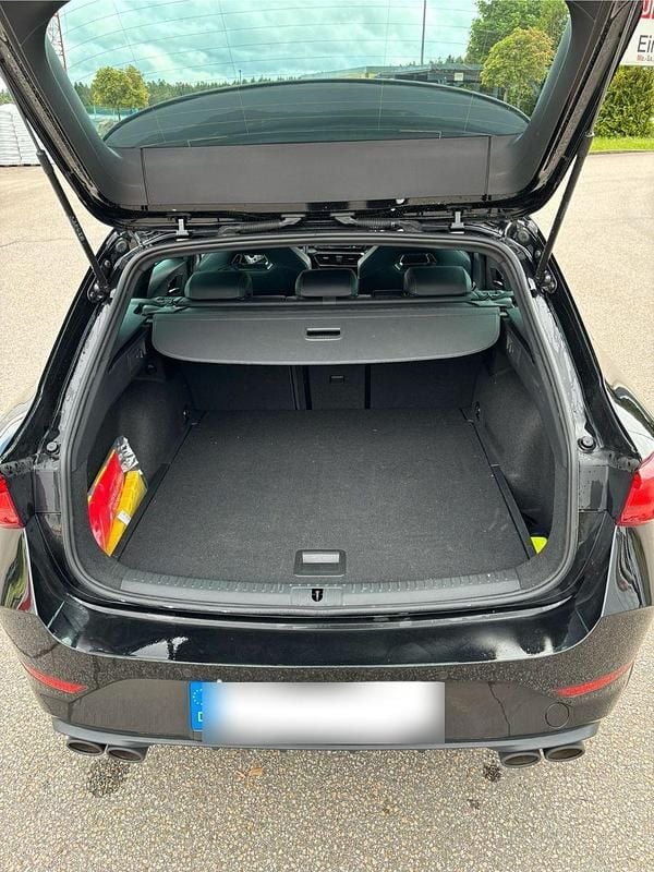 Gebraucht Cupra Leon 300 PS (220 kW) 2023 Schwarz Kombi