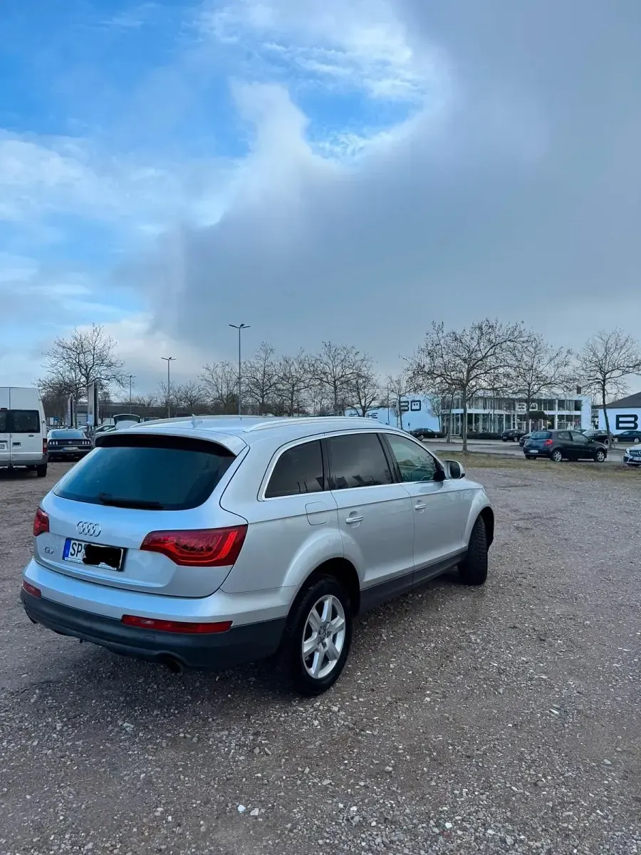 Używany Audi Q7 171 KM (125 kW) 2009 Szary SUV