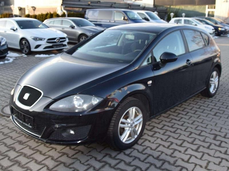 Schwarz Gebraucht 2011 Seat Leon Kleinwagen | 2.900 € (Guter Preis) - Bild 1/4