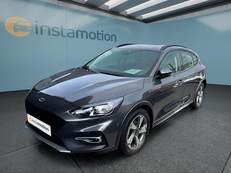 Grau Gebraucht 2021 Ford Focus Limousine | 17.899 € (Fairer Preis) - Bild 1/4