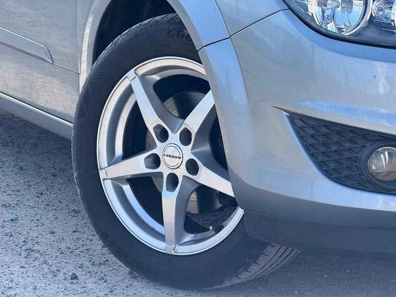 Gebraucht Opel Astra Edition 140 PS (102 kW) 2007 Kombi