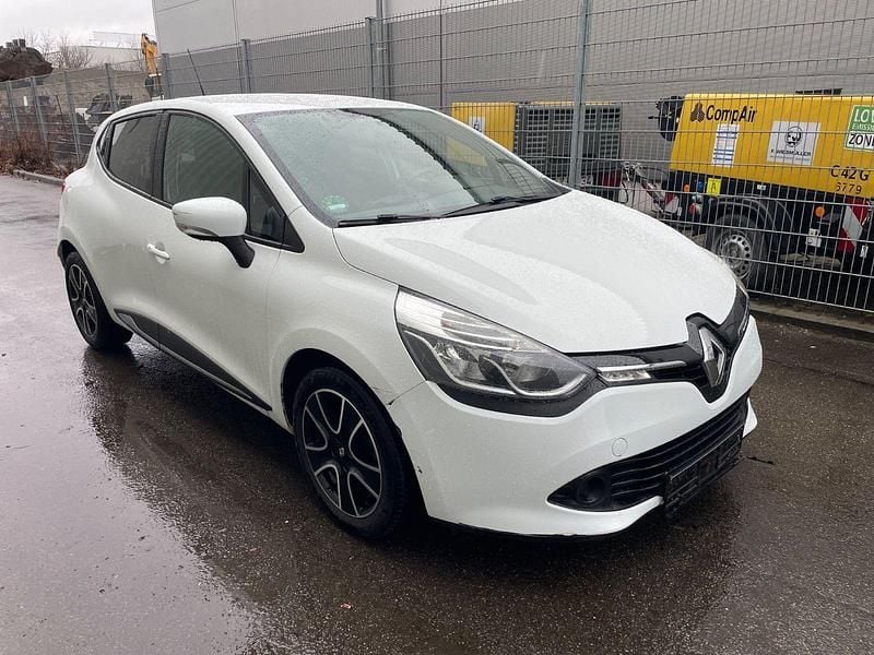 Gebraucht Renault Clio IV Dynamique 73 PS (53 kW) 2015 Weiß Kleinwagen