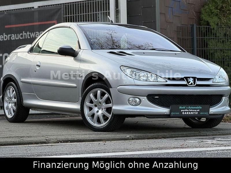 Gebraucht Peugeot 206 CC Quiksilver 109 PS (80 kW) 2005 Lackierung aluminiumgrau/meta Cabrio