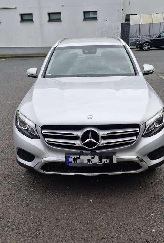 Gebraucht Mercedes GLC220 170 PS (125 kW) 2016 Silber SUV