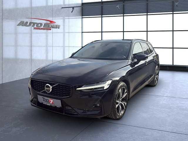 Gebraucht Volvo V60 145 PS (106 kW) 2024 Kombi