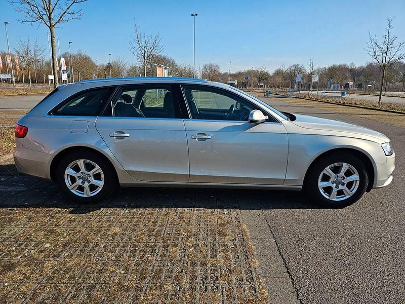 Gebraucht Audi A4 Comfort 170 PS (125 kW) 2013 Beige Kombi