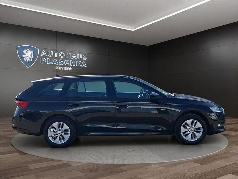 Gebraucht Skoda Octavia Ambition 150 PS (110 kW) 2022 Schwarzmagic perleffekt Limousine