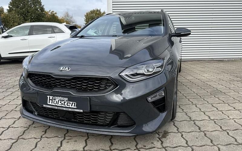 Gebraucht Kia Ceed Sportswagon Platinum Edition 140 PS (102 kW) 2018 Grau Kombi