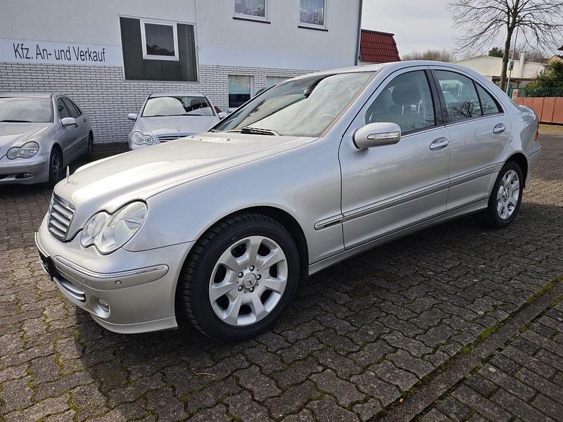 Gebraucht Mercedes C230 Elegance 192 PS (141 kW) 2005 Iridiumsilber (metallic) Limousine
