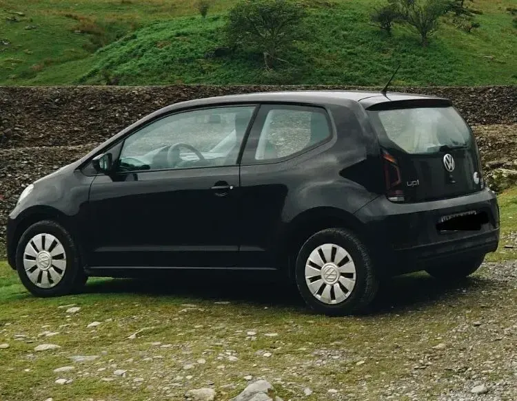 Second-hand VW up! 60 CP (44 kW) 2016 Negru Hatchback