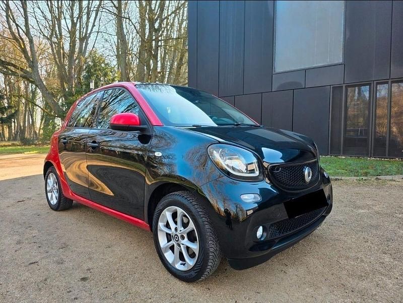 Gebraucht Smart ForFour 90 PS (66 kW) 2018 Schwarz Kleinwagen