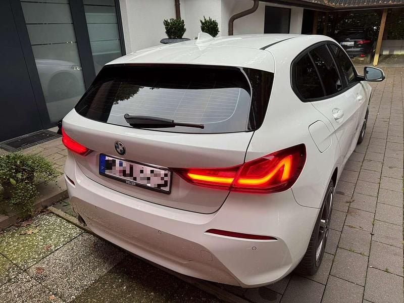 Gebraucht BMW 118 136 PS (100 kW) 2021 Weiß Kleinwagen
