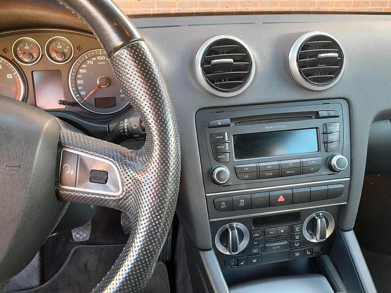Gebraucht Audi A3 Cabriolet 120 PS (88 kW) 2012 Andere farben Cabrio