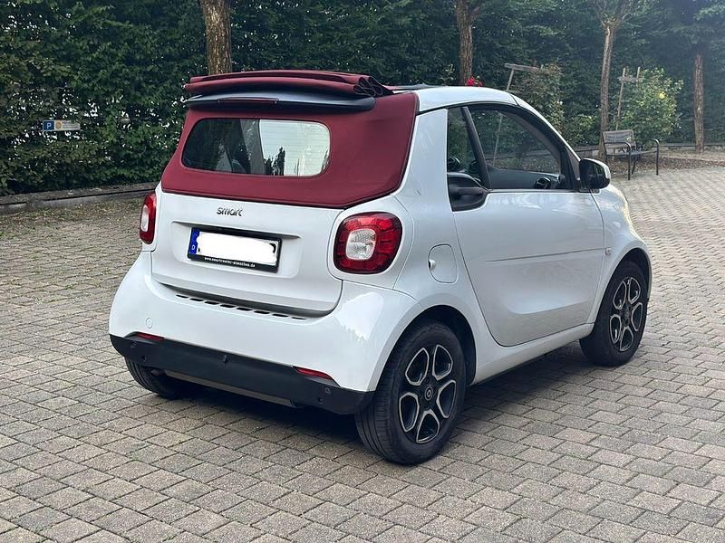 Gebraucht Smart ForTwo Cabrio 90 PS (66 kW) 2016 Weiß Cabrio