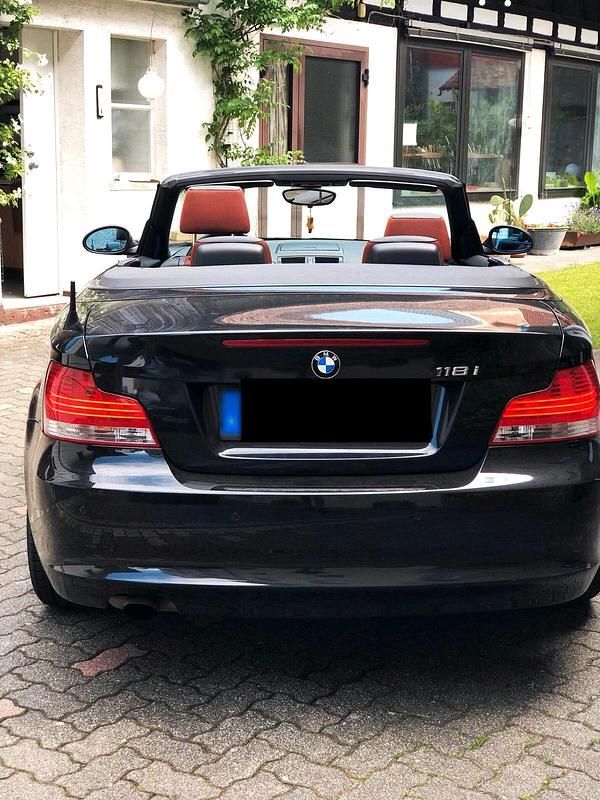 Gebraucht BMW 118 Cabriolet 143 PS (105 kW) 2008 Schwarz Cabrio