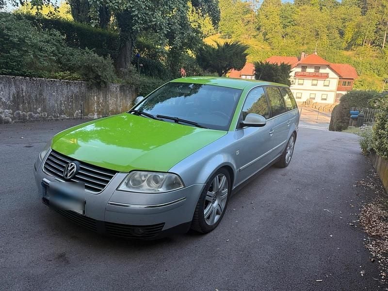 Silber Gebraucht 2001 VW Passat Kombi | 3.900 € - Bild 1/4