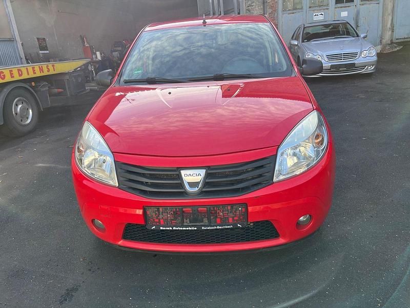 Gebraucht Dacia Sandero 75 PS (55 kW) 2009 Rot Kleinwagen