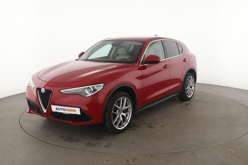 Gebraucht Alfa Romeo Stelvio Lusso 280 PS (205 kW) 2020 Rot SUV