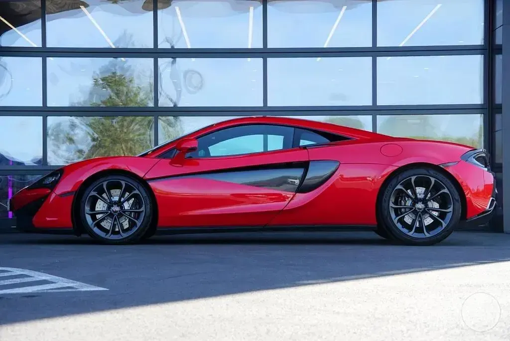 Gebraucht McLaren 540C 540 PS (397 kW) 2016 Rot Coupé