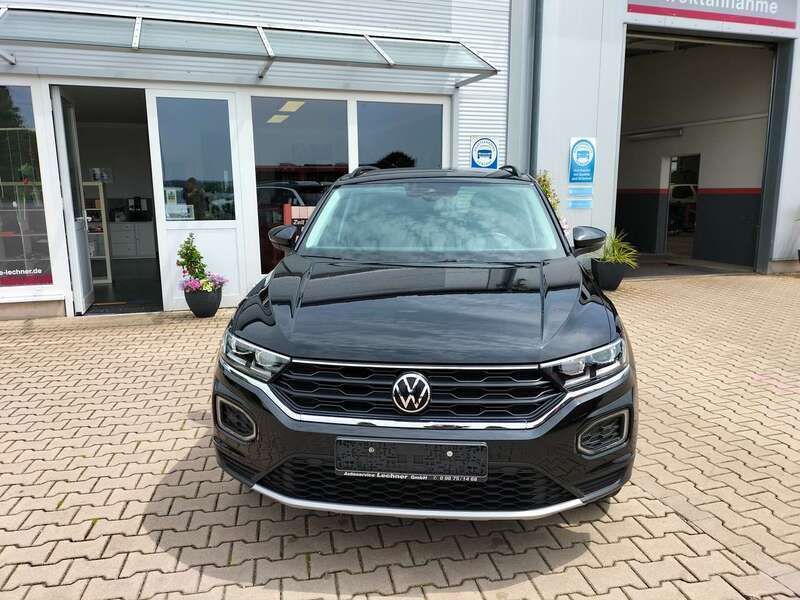 Deep black Gebraucht 2021 VW T-Roc Style SUV | 19.790 € (Guter Preis) - Bild 1/4