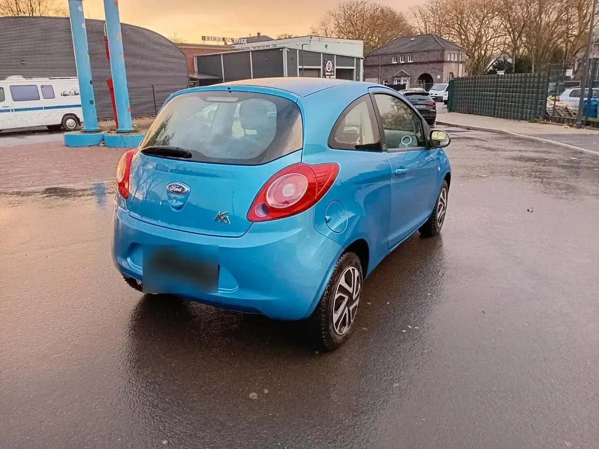 Usata Ford Ka 75 CV (55 kW) 2015 Blu Utilitaria