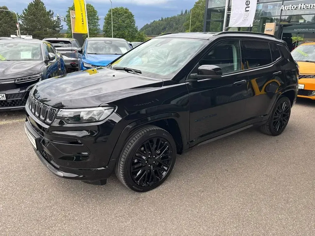 Gebraucht Jeep Compass 179 PS (131 kW) 2023 Schwarz SUV