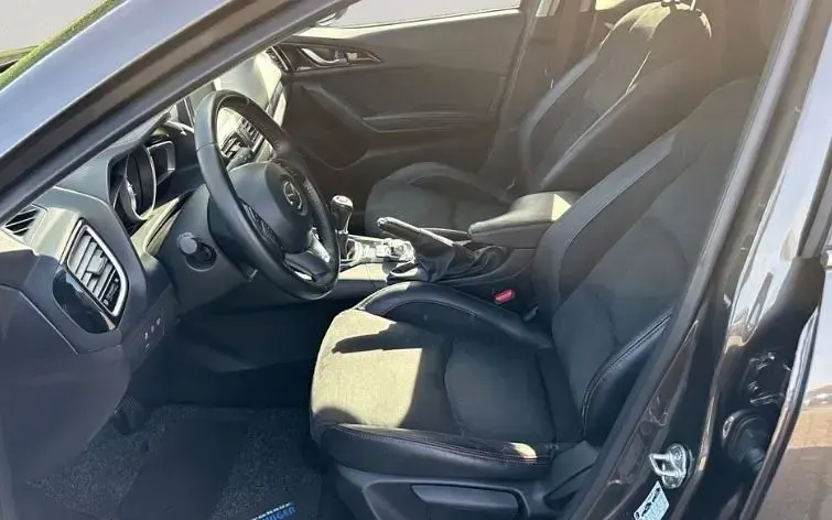 Gebraucht Mazda 3 Nakama 150 PS (110 kW) 2016 Grau Limousine