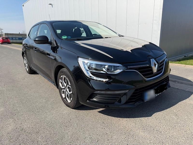 Gebraucht Renault Mégane IV 101 PS (74 kW) 2016 Schwarz Limousine