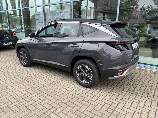 Neu Hyundai Tucson Select 136 PS (100 kW) 2026 Grau SUV