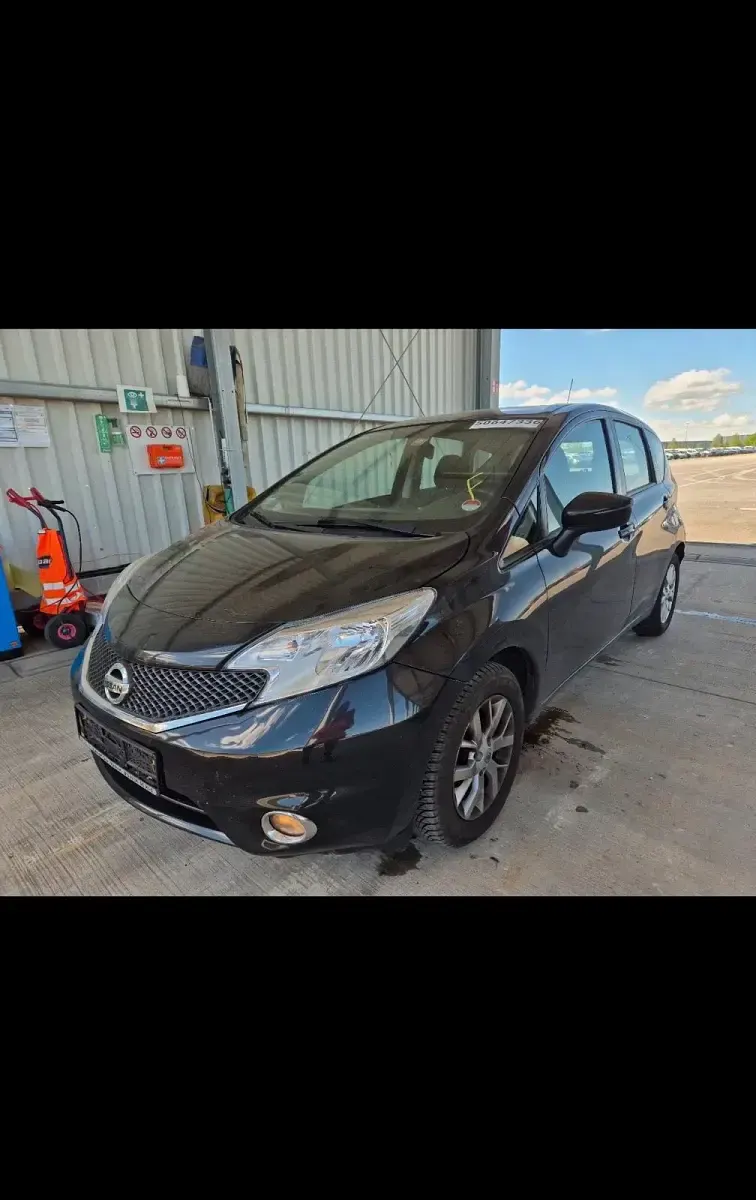 Gebraucht Nissan Note 90 PS (66 kW) 2014 Schwarz Kleinwagen