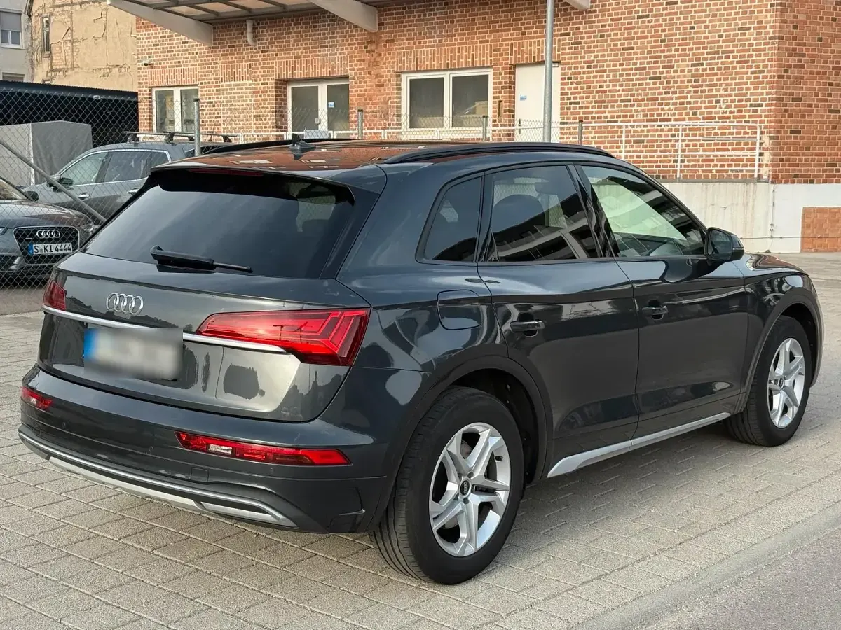 Gebraucht Audi Q5 Advanced 163 PS (119 kW) 2021 Grau SUV