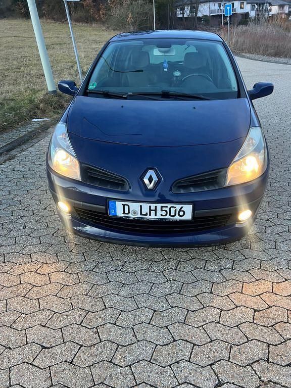 Blau Gebraucht 2006 Renault Clio II Authentique Limousine | 2.690 € (Etwas zu teuer) - Bild 1/4