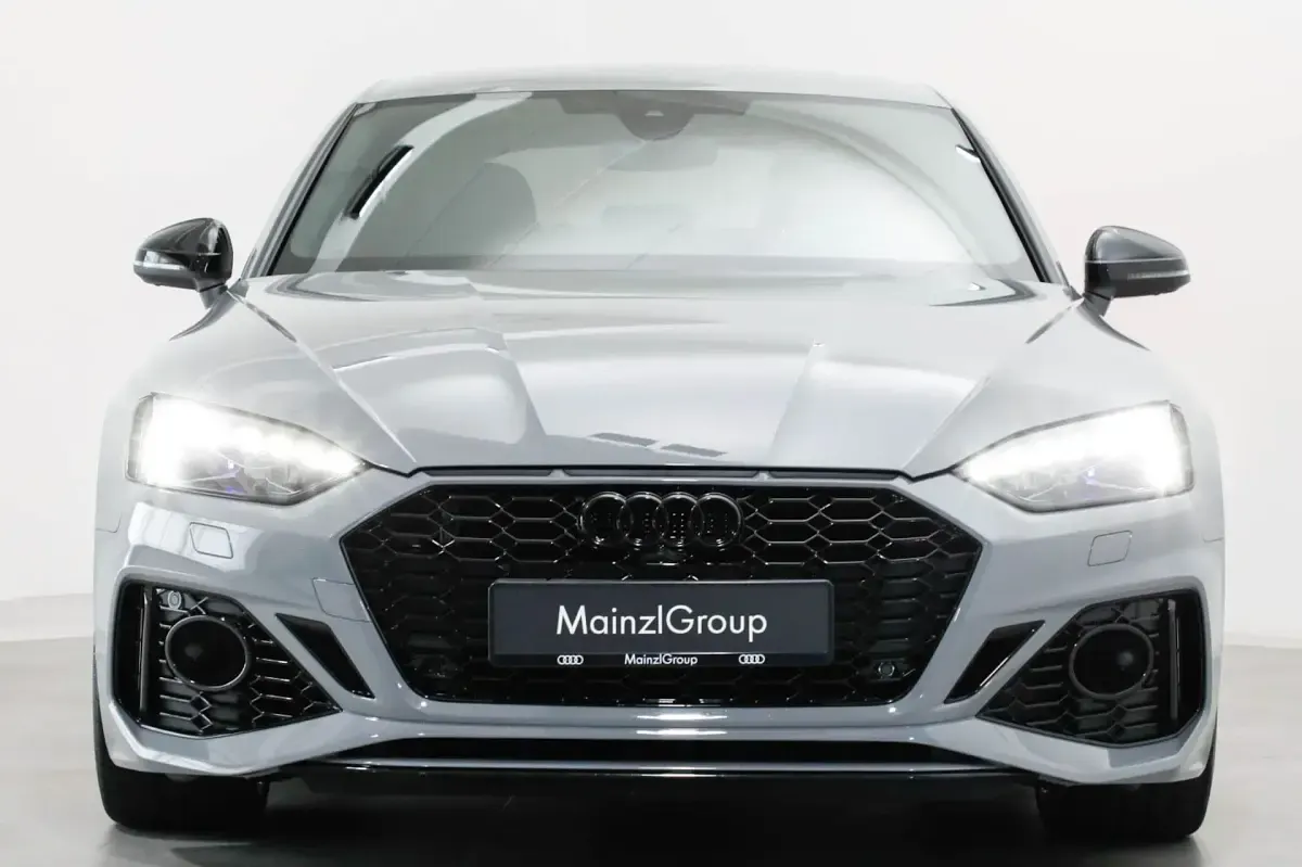 Gebraucht Audi RS5 Sportback Ambiente 450 PS (330 kW) 2022 Nardograu Limousine