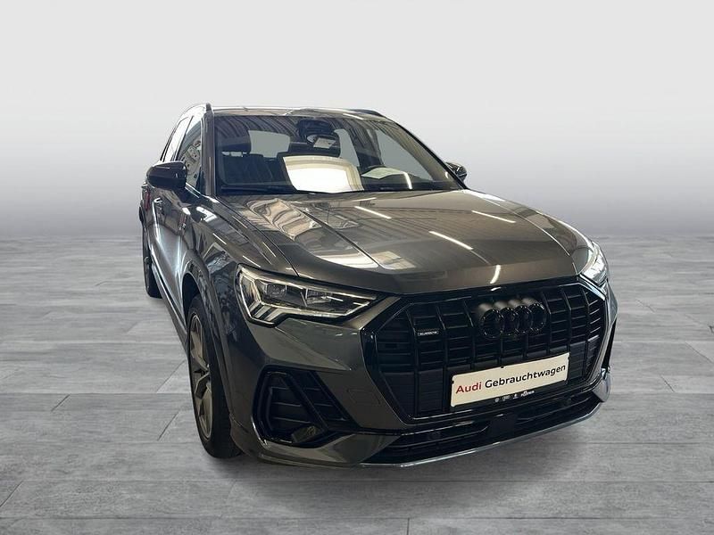 Gebraucht Audi Q3 S-Line 200 PS (147 kW) 2023 Grau SUV