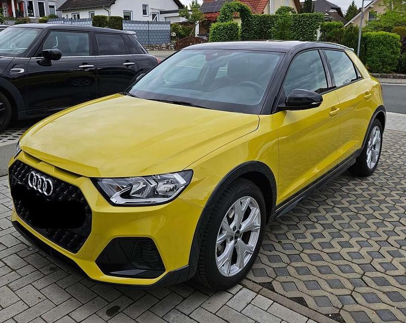 Gebraucht Audi A1 S-Line 95 PS (69 kW) 2023 Gelb Limousine