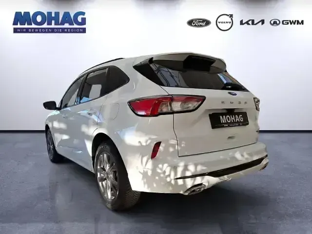 Gebraucht Ford Kuga ST-Line X 132 PS (97 kW) 2022 Weiss SUV