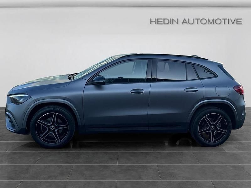 Gebraucht Mercedes GLA250 AMG 163 PS (119 kW) 2024 Grau SUV