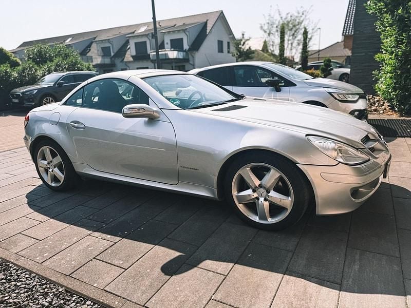 Gebraucht Mercedes SLK200 163 PS (119 kW) 2004 Silber Cabrio