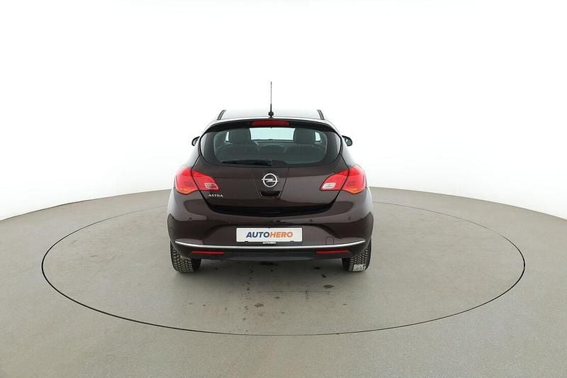 Gebraucht Opel Astra Selection 140 PS (102 kW) 2015 Braun Limousine