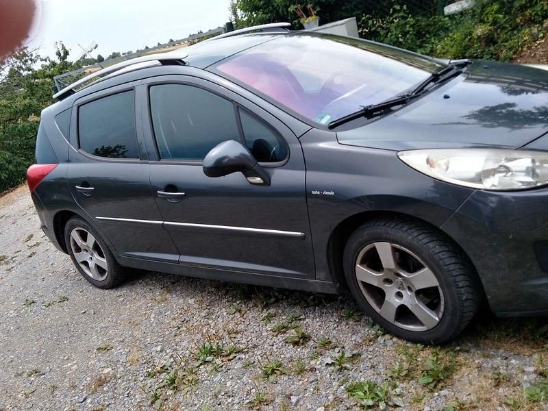 Gebraucht Peugeot 207 Premium 120 PS (88 kW) 2009 Grau Kombi