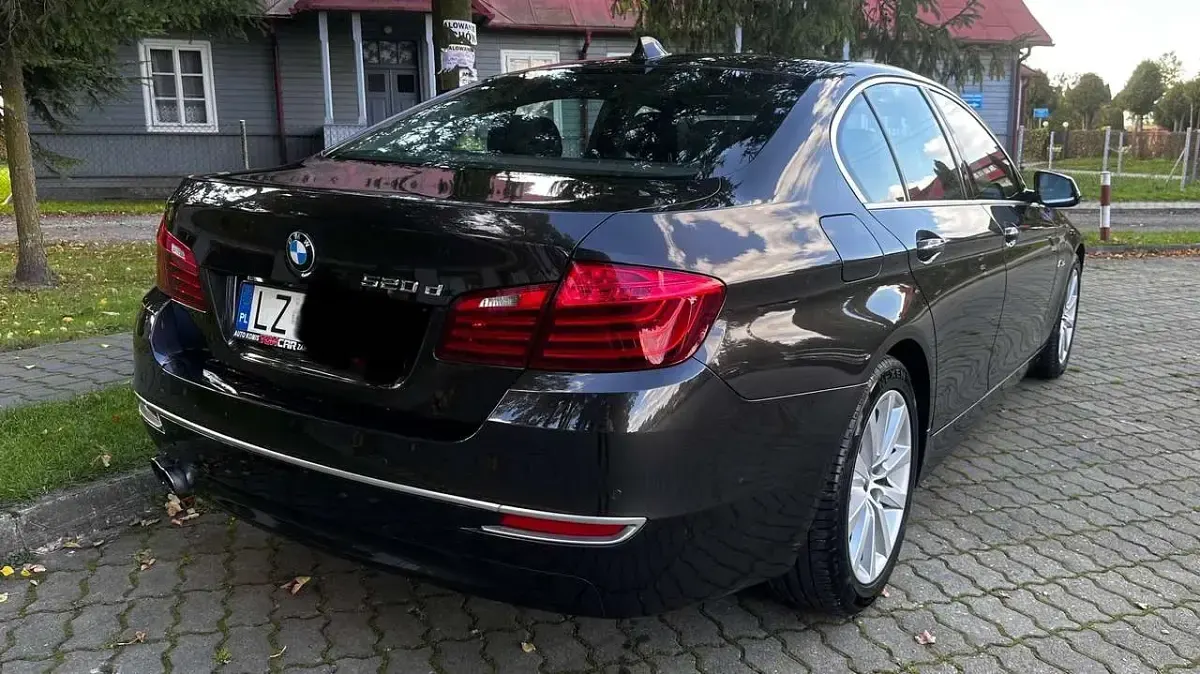 Gebraucht BMW 520 184 PS (135 kW) 2013 Limousine