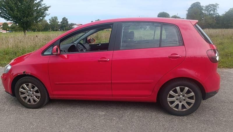 Rot Gebraucht 2006 VW Golf Plus Cross Comfortline Van / Kleinbus | 1.290 € (Superpreis) - Bild 1/4